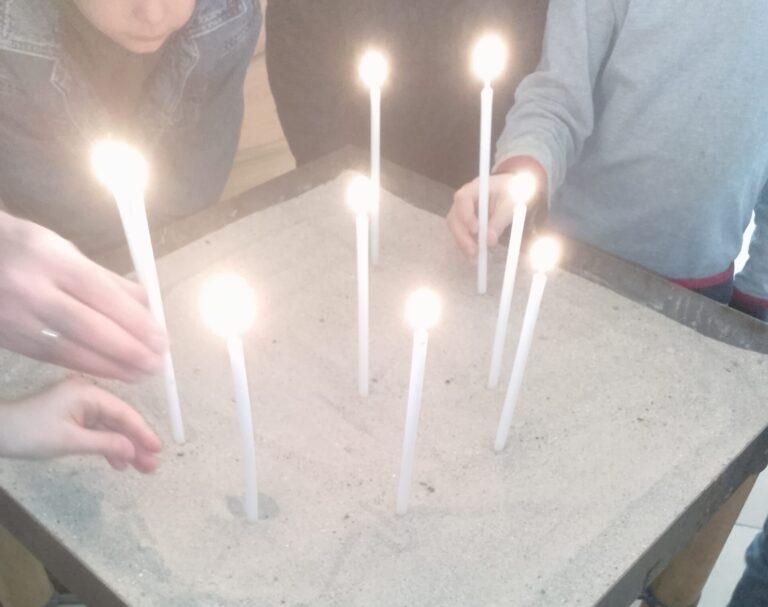 Exkursion in die Luisenkirche